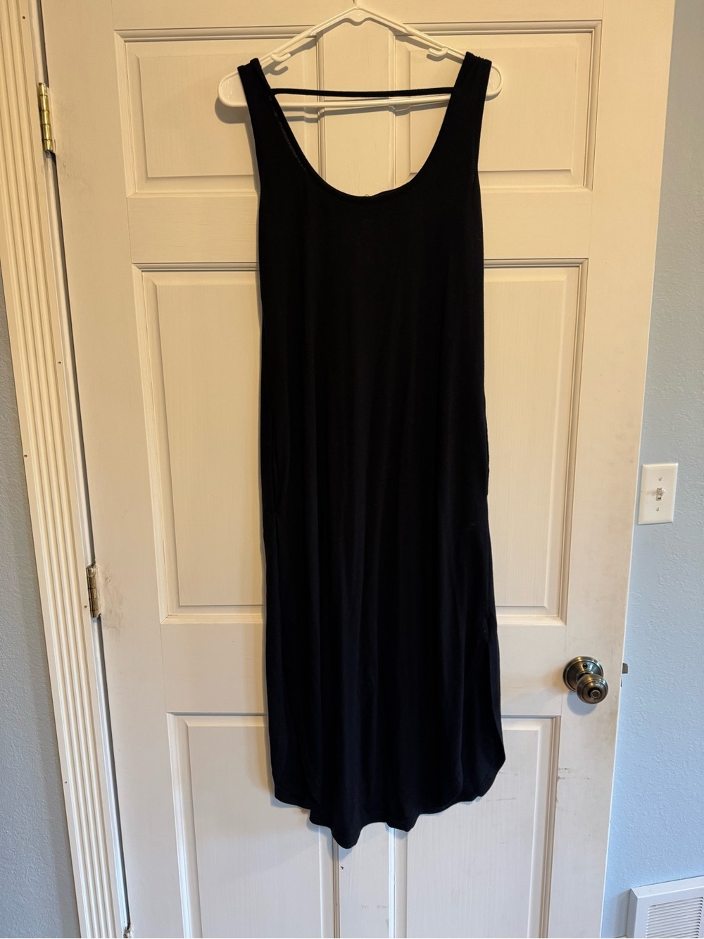 Kindred Bravely Black Midi Scoop Neck Dress
